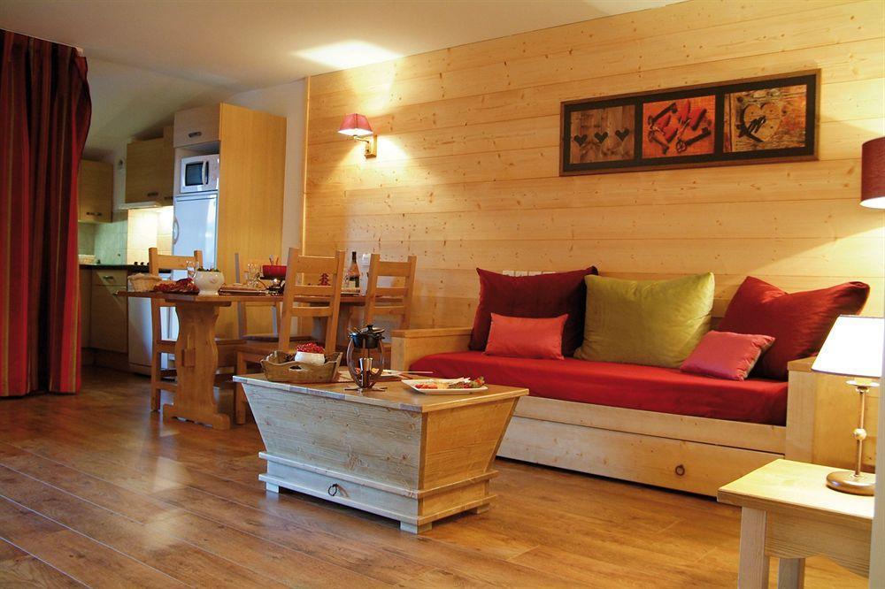 Aparthotel L'Atelier Du Reve Brides-les-Bains Exterior foto